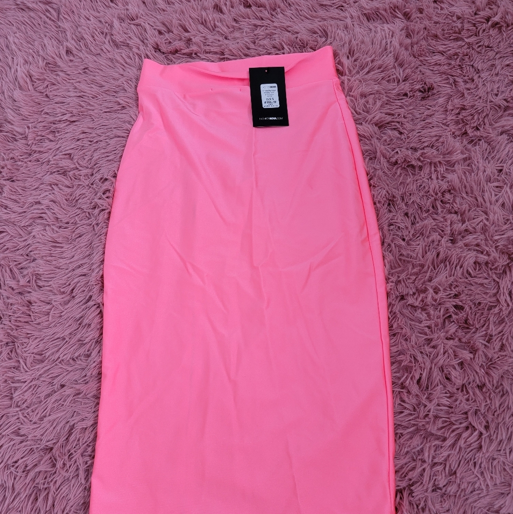 Brand fashion nova new pencil skirt size small neon pink